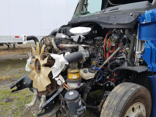 3AKJGLD5XESFH3075 - 2014 FREIGHTLINER CASCADIA 1 BLUE photo 7