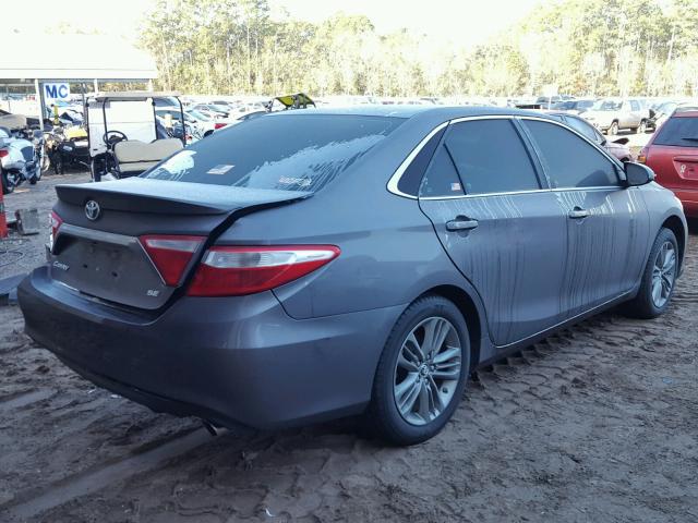 4T1BF1FKXGU186487 - 2016 TOYOTA CAMRY LE ნაცრისფერი ფოტო 4