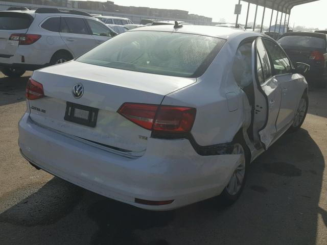 3VWD17AJ9FM256798 - 2015 VOLKSWAGEN JETTA SE WHITE photo 4