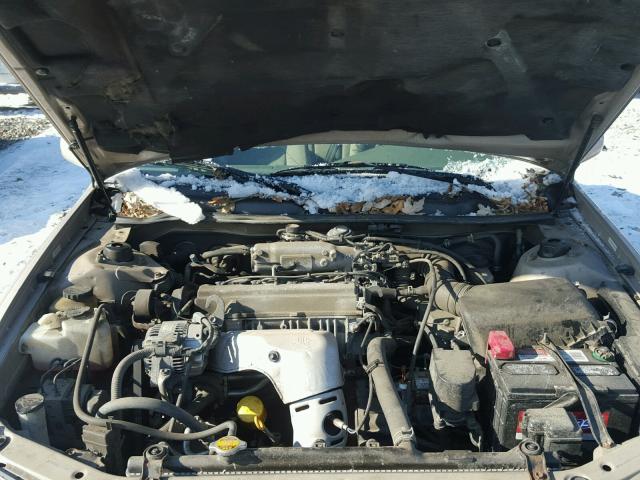 4T1BG22K01U094613 - 2001 TOYOTA CAMRY CE GOLD photo 7