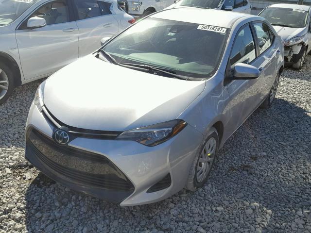 5YFBURHE3HP710383 - 2017 TOYOTA COROLLA L SILVER photo 2