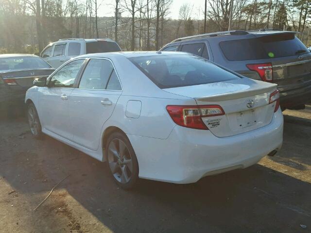 4T1BF1FK8CU633568 - 2012 TOYOTA CAMRY BASE WHITE photo 3