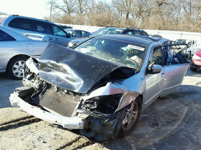 1HGCM56337A088984 - 2007 HONDA ACCORD SE SILVER photo 2