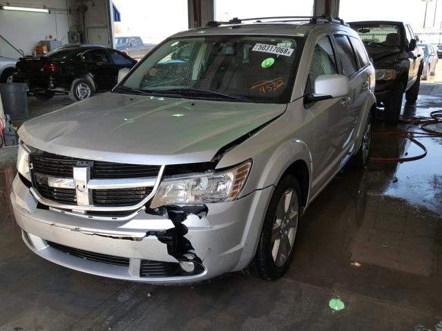 3D4PH6FV9AT179532 - 2010 DODGE JOURNEY R/ SILVER photo 2