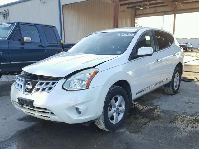 JN8AS5MT7DW025467 - 2013 NISSAN ROGUE S WHITE photo 2