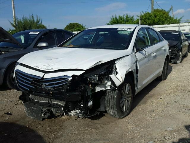 5NPE24AFXHH507691 - 2017 HYUNDAI SONATA SE WHITE photo 2