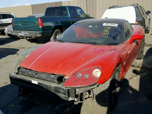 1G1YY24U755117663 - 2005 CHEVROLET CORVETTE RED photo 2