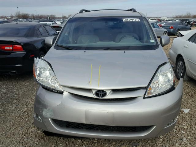 5TDZA22C66S516330 - 2006 TOYOTA SIENNA XLE SILVER photo 9