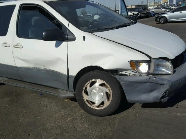 4T3ZF13C0YU286814 - 2000 TOYOTA SIENNA LE WHITE photo 9