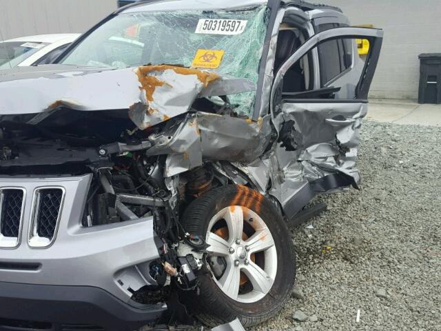 1C4NJDBB0GD639541 - 2016 JEEP COMPASS SP 银色 照片 9