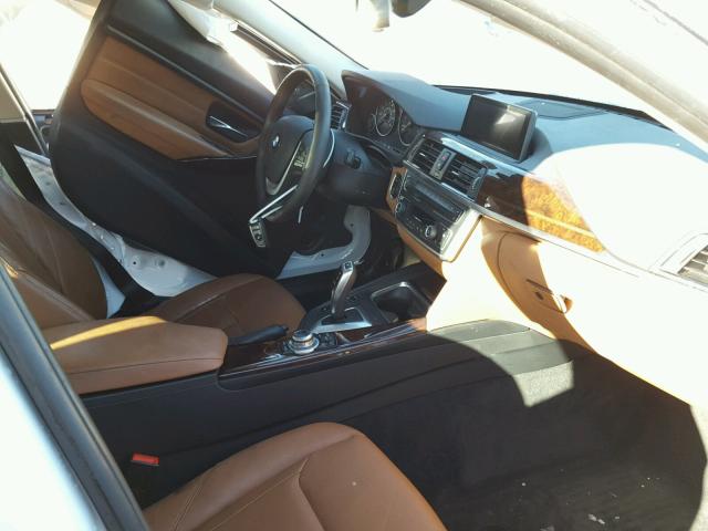 WBA3B9C58DJ437499 - 2013 BMW 335 XI Beyaz fotoğraf 5