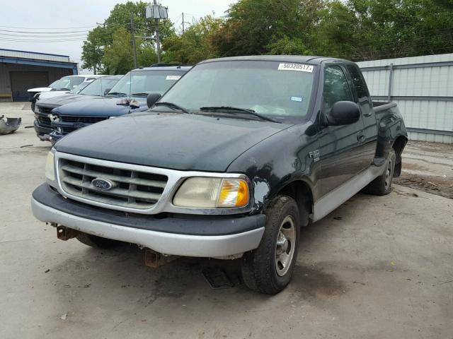 1FTRX07W83KD20320 - 2003 FORD F150 GREEN photo 2