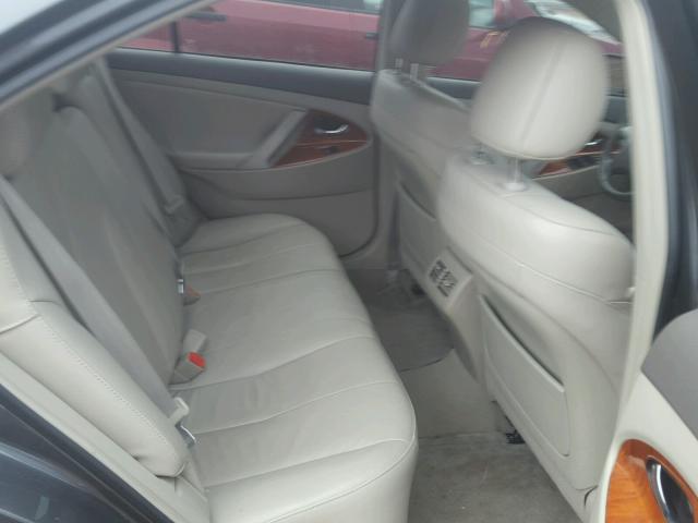 4T1BK3EK6AU597952 - 2010 TOYOTA CAMRY SE GRAY photo 6