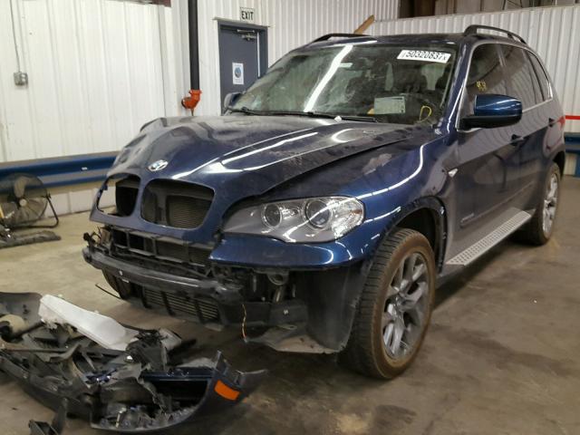 5UXZV4C53D0B13679 - 2013 BMW X5 XDRIVE3 BLUE photo 2