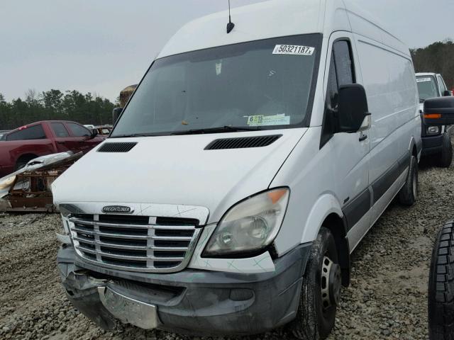 WDYPF1CC0A5430760 - 2010 FREIGHTLINER SPRINTER 3 WHITE photo 2