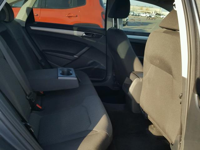 1VWAT7A30HC016736 - 2017 VOLKSWAGEN PASSAT S رمادي صورة 6