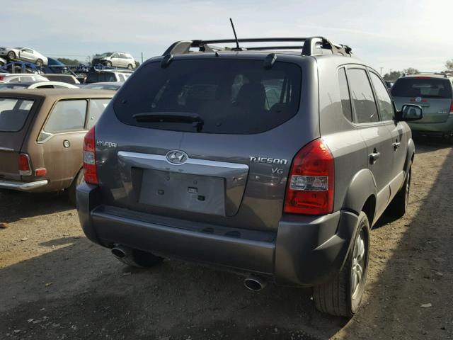 KM8JN12D28U902953 - 2008 HYUNDAI TUCSON SE CHARCOAL photo 4