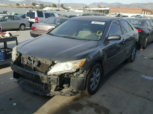 4T4BF3EK5BR107559 - 2011 TOYOTA CAMRY BASE SILVER photo 2