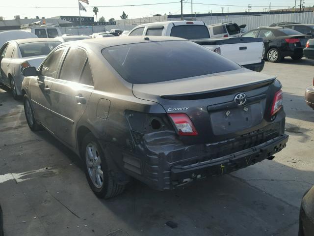 4T4BF3EK5BR107559 - 2011 TOYOTA CAMRY BASE SILVER photo 3