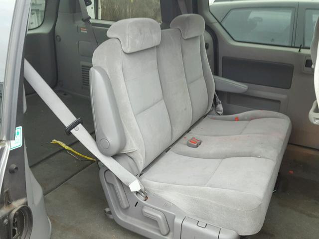 2FMZA57655BA88654 - 2005 FORD FREESTAR S GRAY photo 6