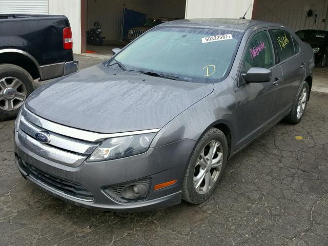 3FAHP0HA7CR406816 - 2012 FORD FUSION SE GRAY photo 2