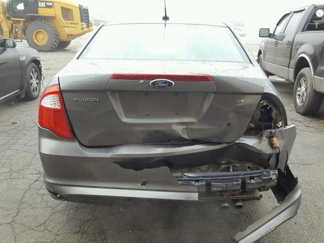 3FAHP0HA7CR406816 - 2012 FORD FUSION SE GRAY photo 9