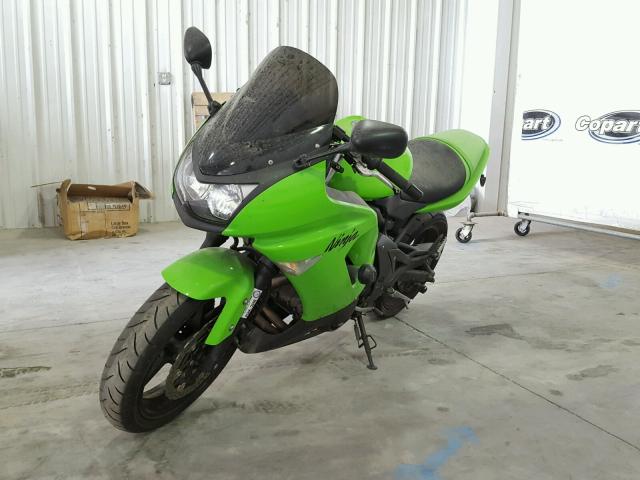 JKAEXEA148A036957 - 2008 KAWASAKI EX650 A GREEN photo 2