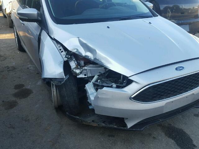 1FADP3F2XFL330376 - 2015 FORD FOCUS SE SILVER photo 9