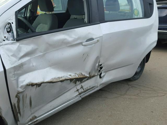 1G1JB6SH0C4102313 - 2012 CHEVROLET SONIC LS 银色 照片 9