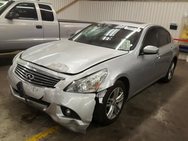 JN1CV6AR6DM770302 - 2013 INFINITI G37 SILVER photo 2