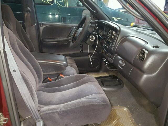 1B7GL2AN4YS607885 - 2000 DODGE DAKOTA QUA MAROON photo 5