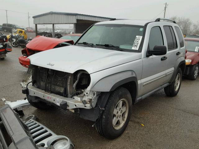 1J4GK48K96W168841 - 2006 JEEP LIBERTY SP SILVER photo 2