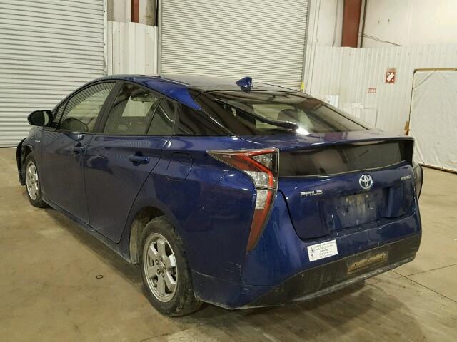 JTDKARFU5H3529832 - 2017 TOYOTA PRIUS BLUE photo 3