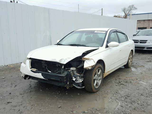 1N4AL11D13C141994 - 2003 NISSAN ALTIMA BAS WHITE photo 2