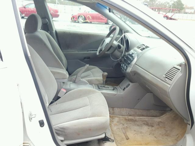 1N4AL11D13C141994 - 2003 NISSAN ALTIMA BAS WHITE photo 5