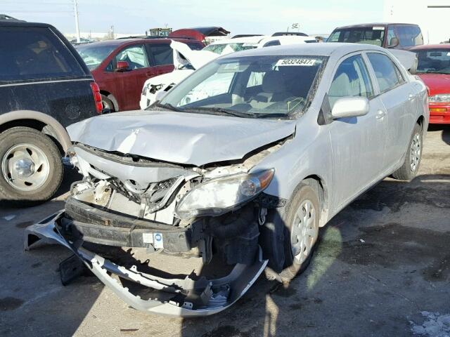 5YFBU4EE0DP074667 - 2013 TOYOTA COROLLA BA SILVER photo 2
