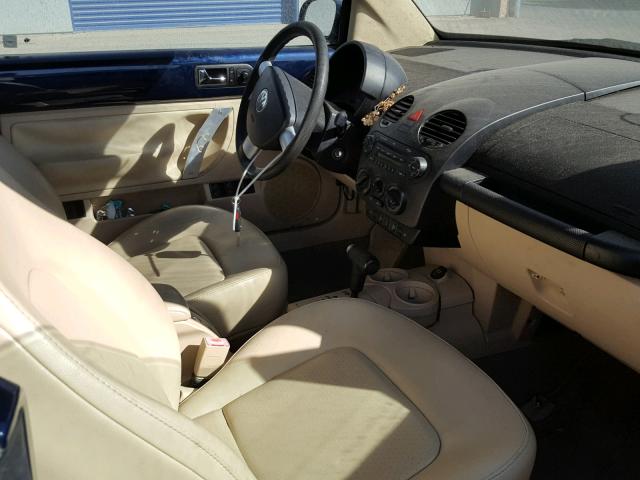 3VWCD31Y74M334209 - 2004 VOLKSWAGEN NEW BEETLE 蓝色 照片 5