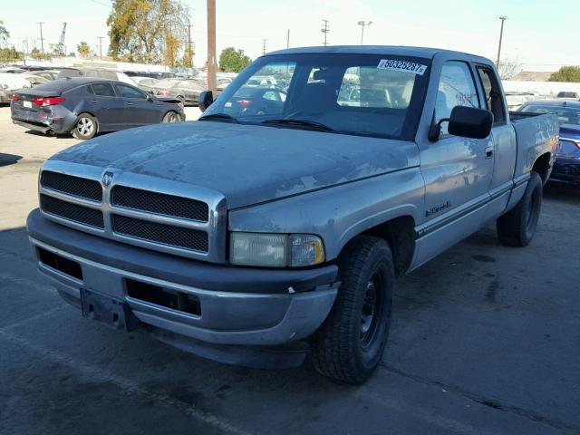 1B7HC13Y8TJ164158 - 1996 DODGE RAM 1500 SILVER photo 2