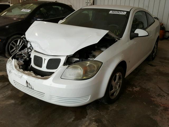 1G2AL18F487239441 - 2008 PONTIAC G5 WHITE photo 2