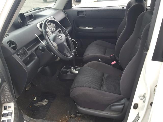 JTLKT324664039697 - 2006 TOYOTA SCION XB Ақ фото 5