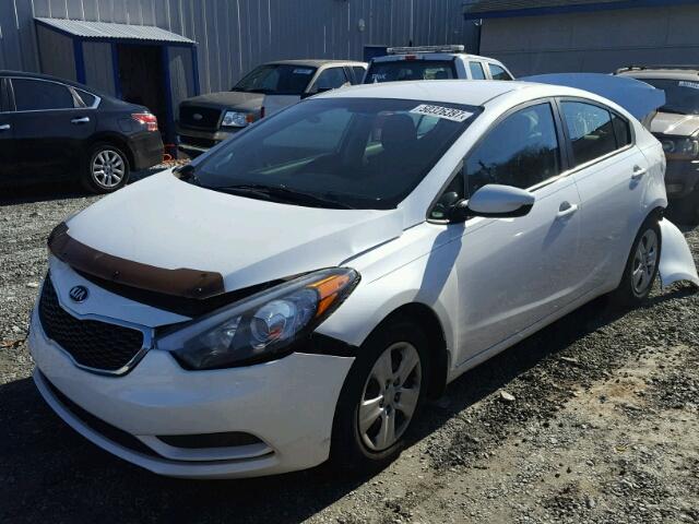 KNAFK4A63E5073756 - 2014 KIA FORTE LX WHITE photo 2