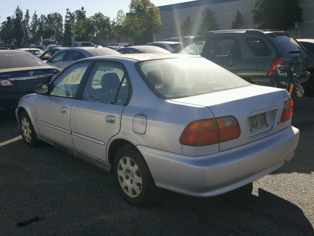 2HGEJ6619YH579228 - 2000 HONDA CIVIC BASE SILVER photo 3