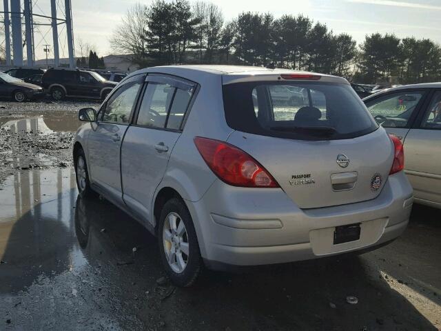 3N1BC13E47L361776 - 2007 NISSAN VERSA S SILVER photo 3