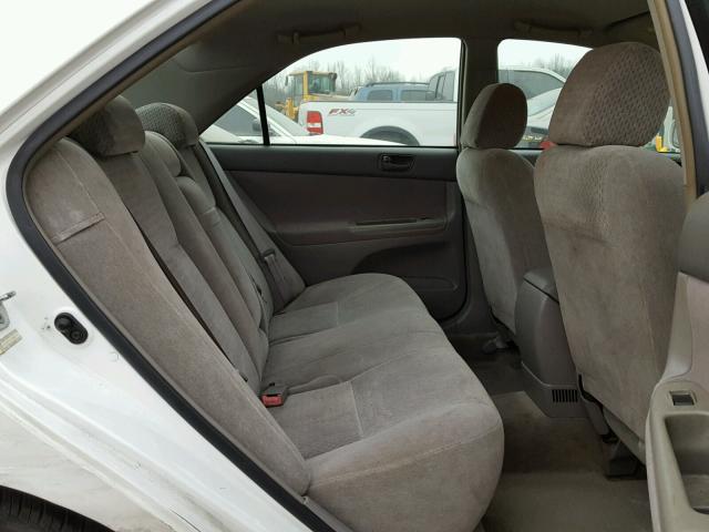 4T1BE32K22U044325 - 2002 TOYOTA CAMRY LE თეთრი ფოტო 6
