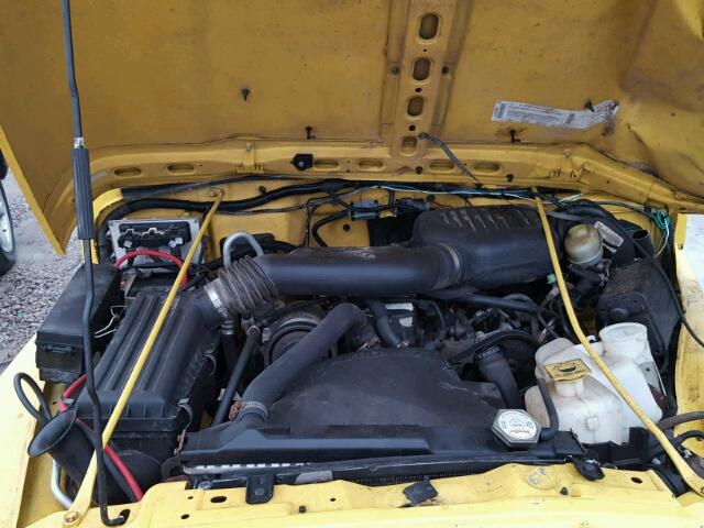 1J4FA29P5YP773241 - 2000 JEEP WRANGLER / YELLOW photo 7