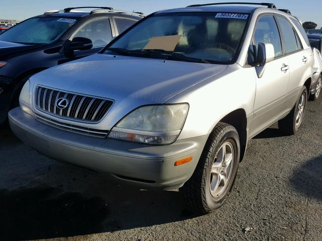 JTJHF10U420235592 - 2002 LEXUS RX 300 BROWN photo 2