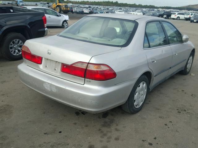 1HGCG6650XA150856 - 1999 HONDA ACCORD LX GRAY photo 4