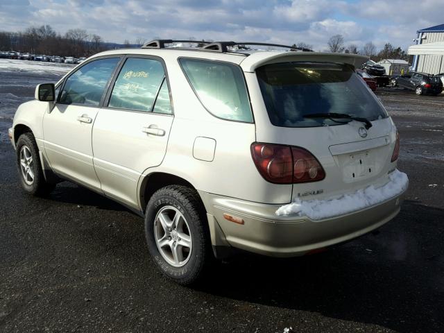 JT6HF10U0Y0110866 - 2000 LEXUS RX 300 WHITE photo 3