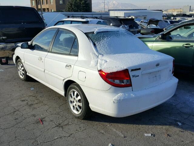 KNADC125436248354 - 2003 KIA RIO WHITE photo 3