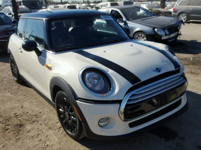 WMWXP5C50G3B77610 - 2016 MINI COOPER WHITE photo 1